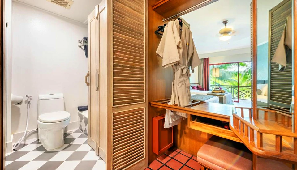 هتل چادا تای ویلیج